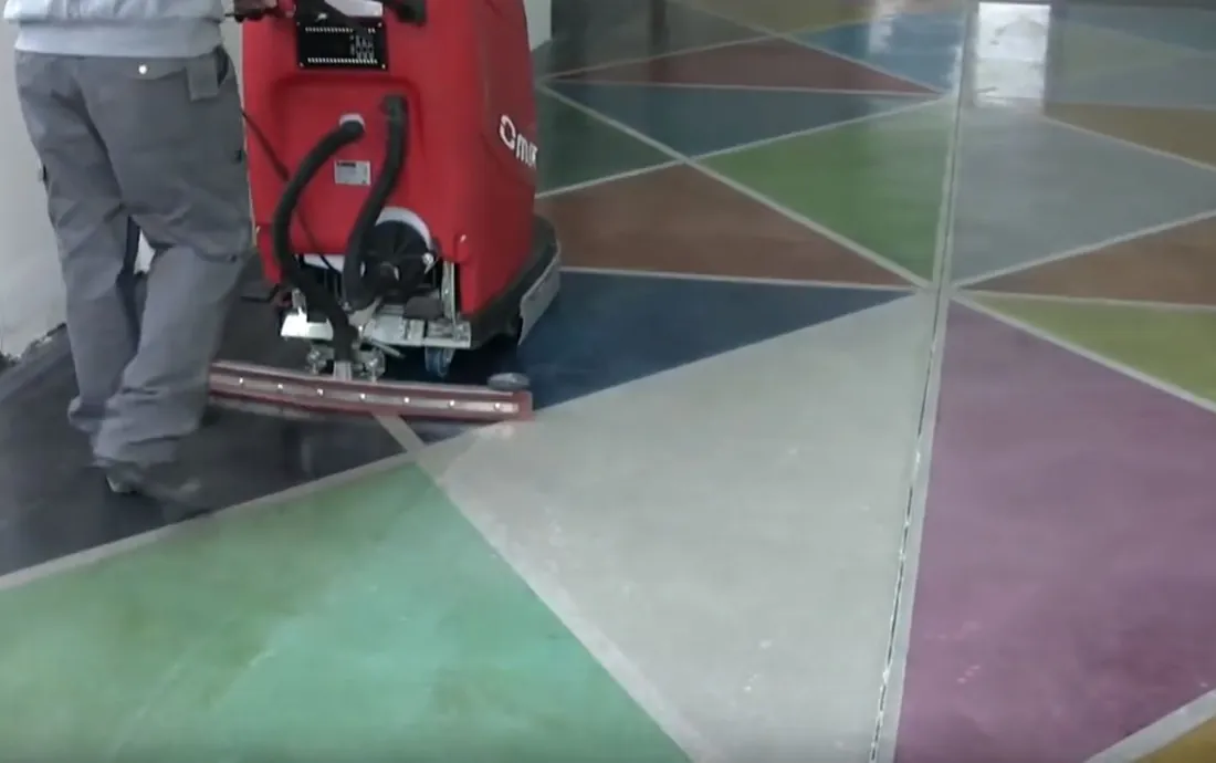 Seamless sanitary epoxy floor for a St. Petersburg medical and veterinary clinic